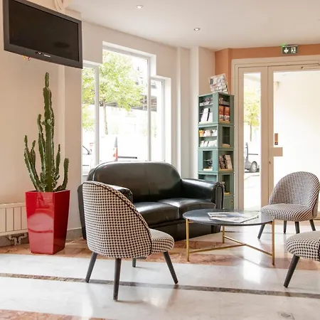 Baldi By Magna Arbor Hotel Parigi