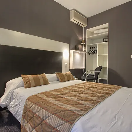 Baldi By Magna Arbor Hotel Parigi