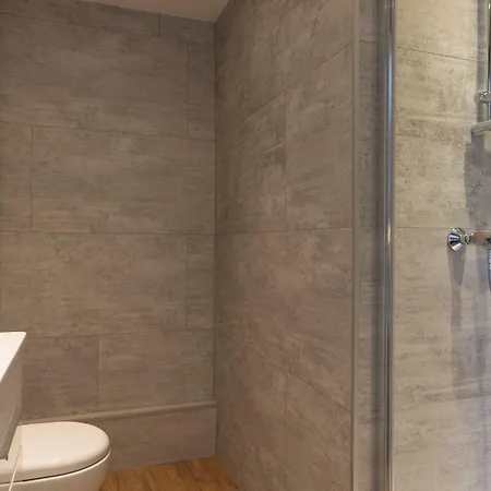 Baldi By Magna Arbor Hotel Parigi